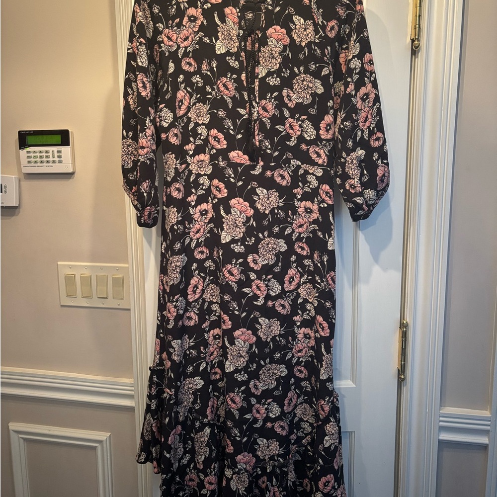 Chic Long Sleeve Floral Dress in Black and Pink